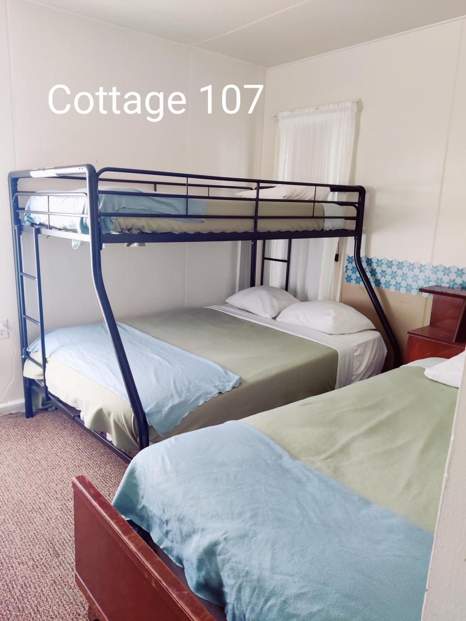 Hillcrest Inn Seaside Ngoại thất bức ảnh
