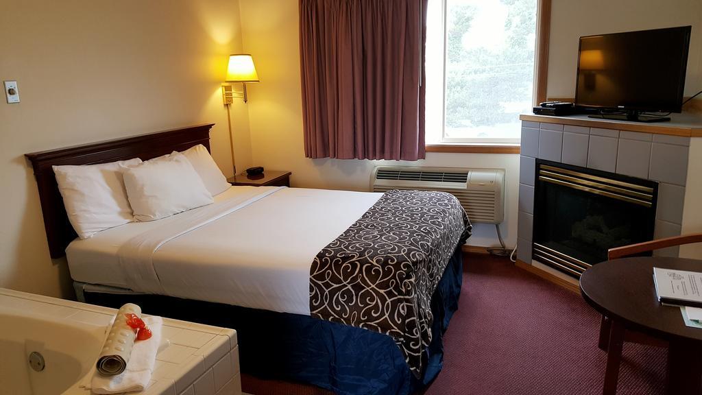 Hillcrest Inn Seaside Ngoại thất bức ảnh